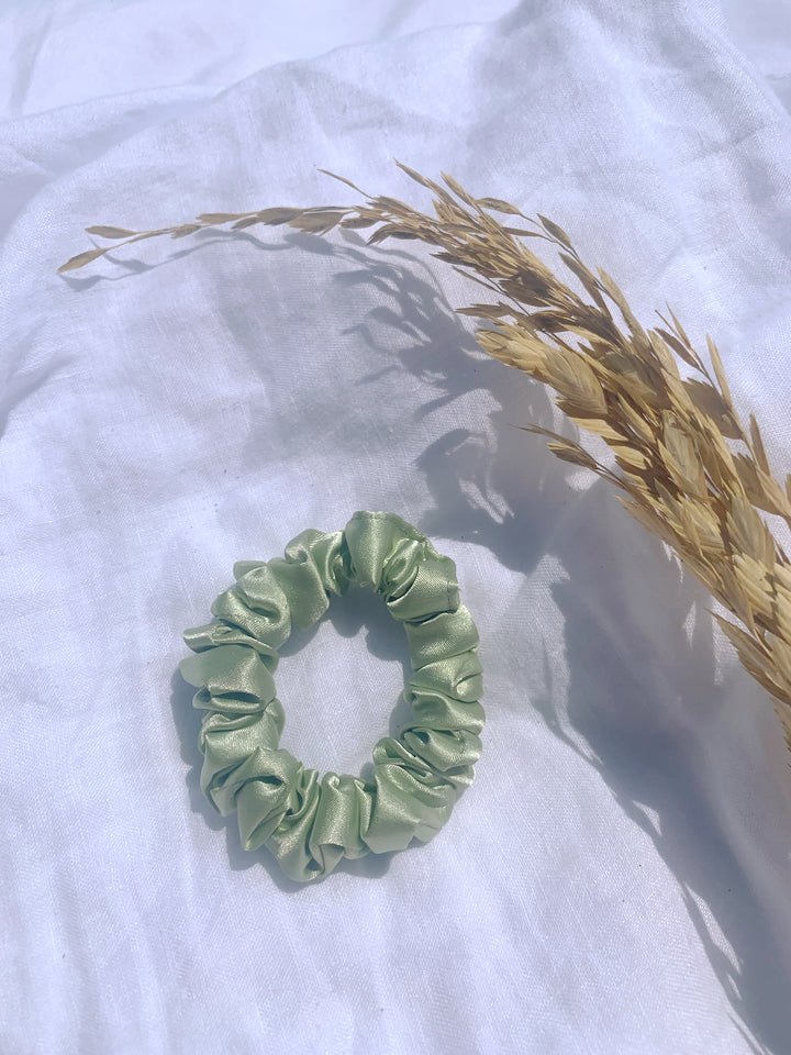 SAGE - Silk Skinny Scrunchie