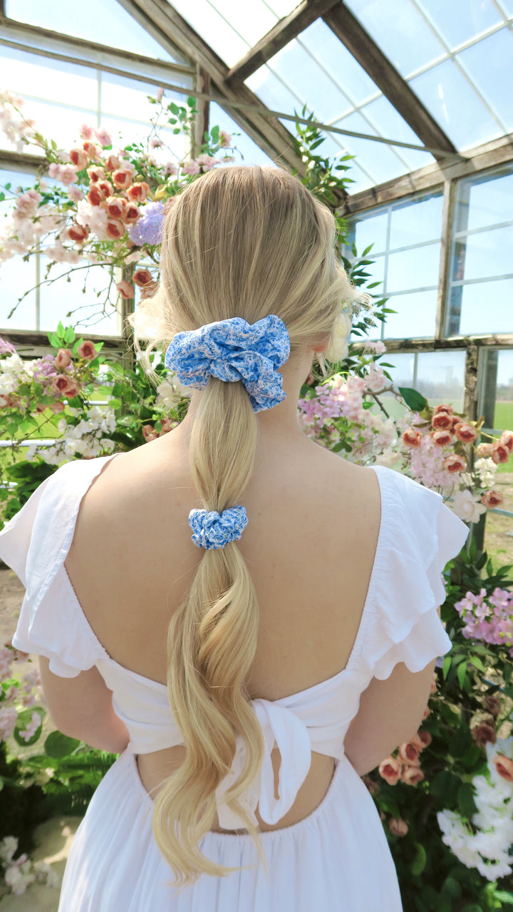 FORGET ME NOT - Printed Silk Scrunchie