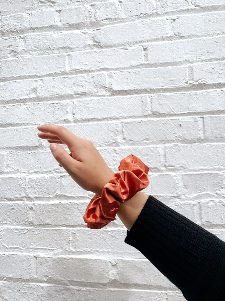 AMBER - Mulberry Silk Scrunchie - Beyond Scrunchies
