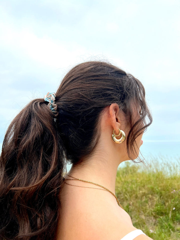 BLUE SEASHELLS - Silk Skinny Scrunchie - Beyond Scrunchies