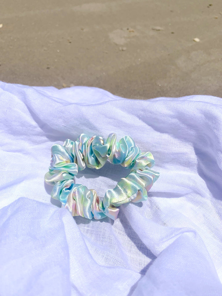 FIJI - Silk Skinny Scrunchie - Beyond Scrunchies