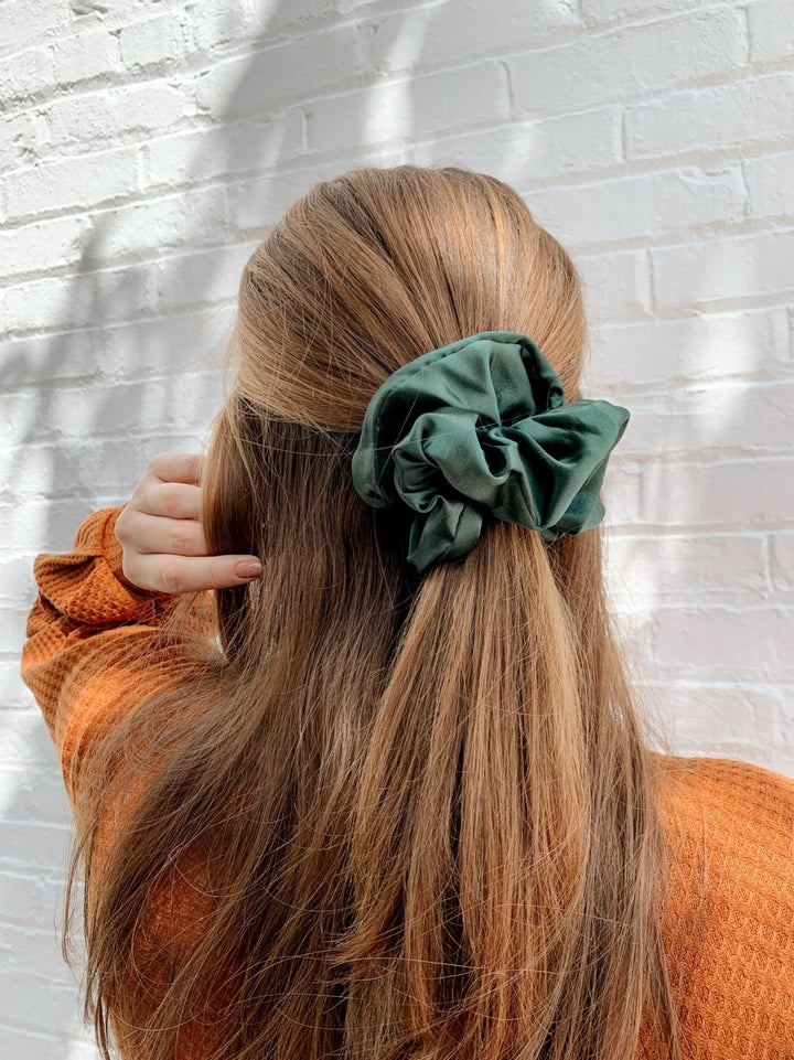 HUNTER - Mulberry Silk Scrunchie - Beyond Scrunchies