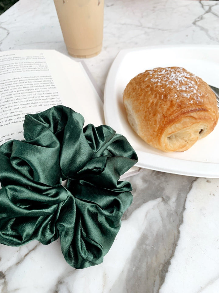 HUNTER - Mulberry Silk Scrunchie - Beyond Scrunchies