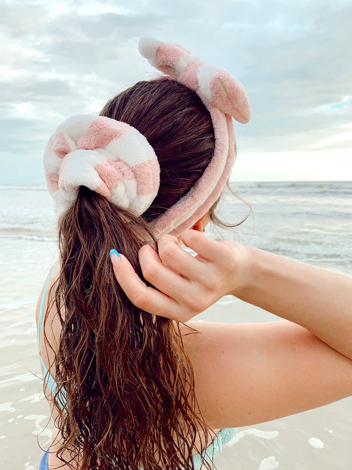 SET OF MICROFIBER TOWEL SCRUNCHIE & HEADBAND SET - Pink & White - Beyond Scrunchies