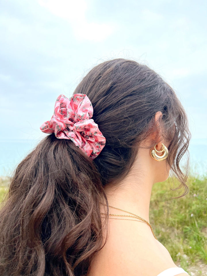STRAWBERRY LOVER - Printed Silk Scrunchie - Beyond Scrunchies