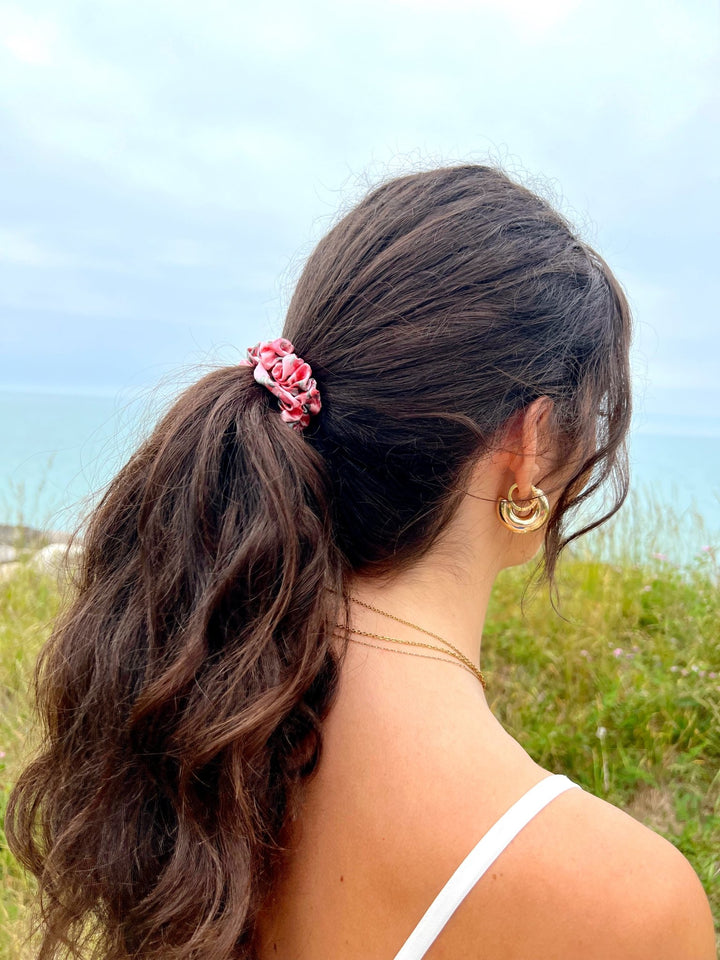 STRAWBERRY LOVER - Silk Skinny Scrunchie - Beyond Scrunchies