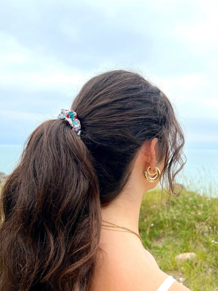 TROPICAL FLORALS - Silk Skinny Scrunchie - Beyond Scrunchies