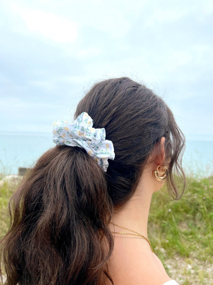 VINTAGE LEMONS - Printed Silk Scrunchie - Beyond Scrunchies