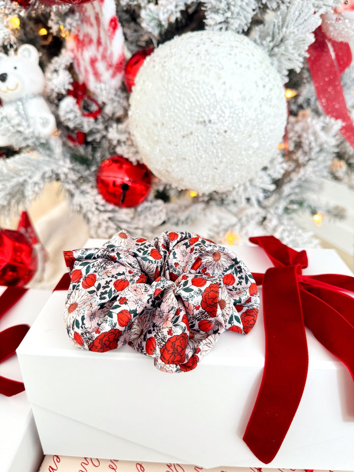 WHITE CHRISTMAS FLORAL - Mulberry Silk Scrunchie - Beyond Scrunchies