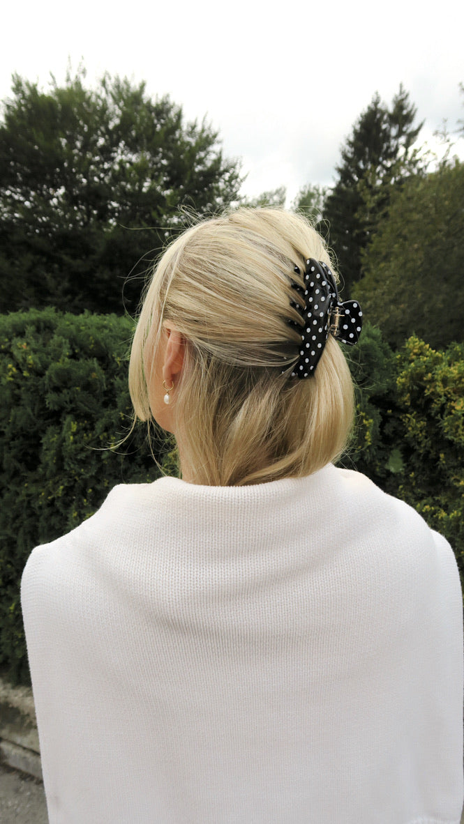 ROUNDED CLAW CLIP - BLACK POLKADOT