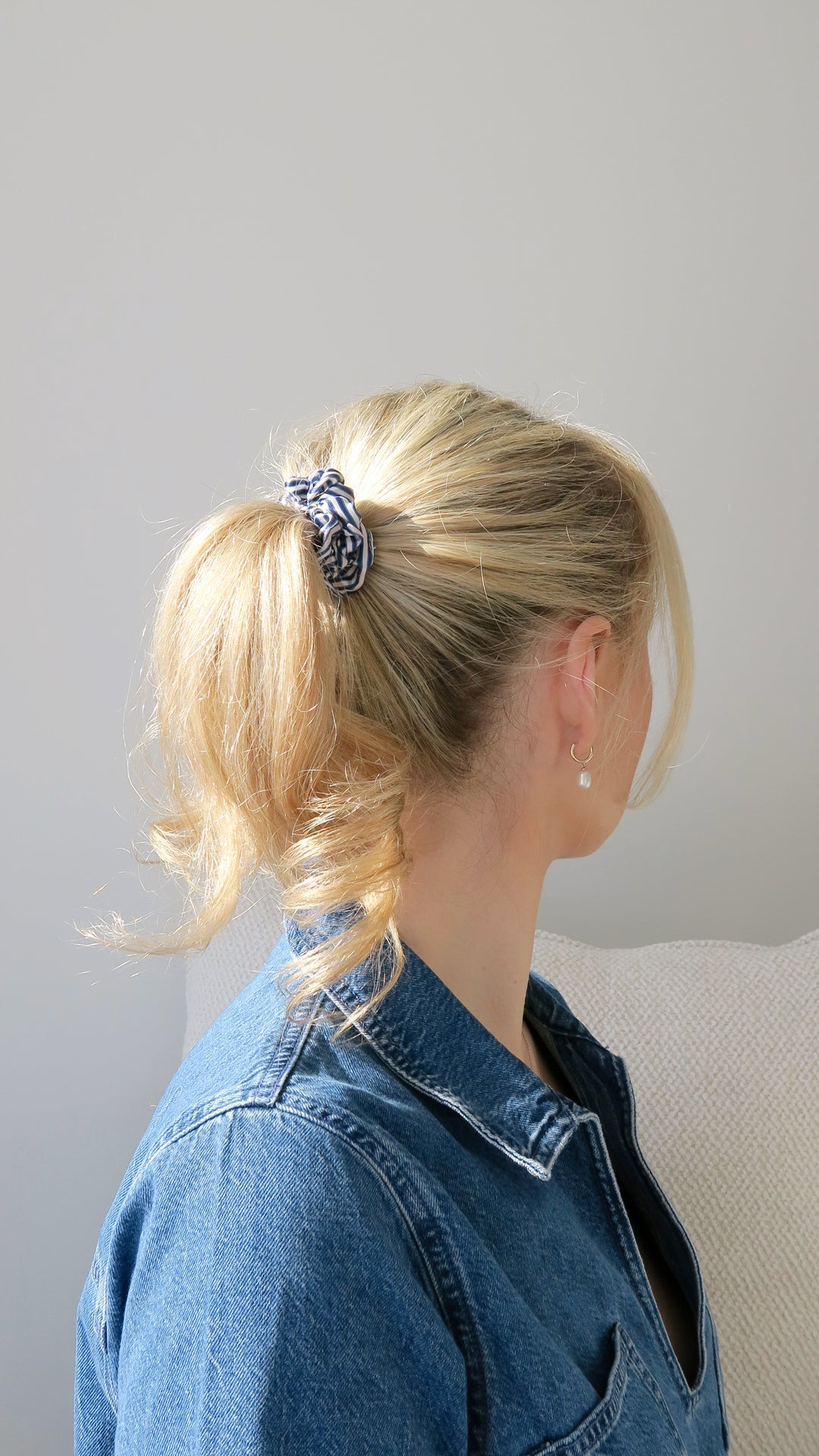 NAVY STRIPED - Silk Skinny Scrunchie