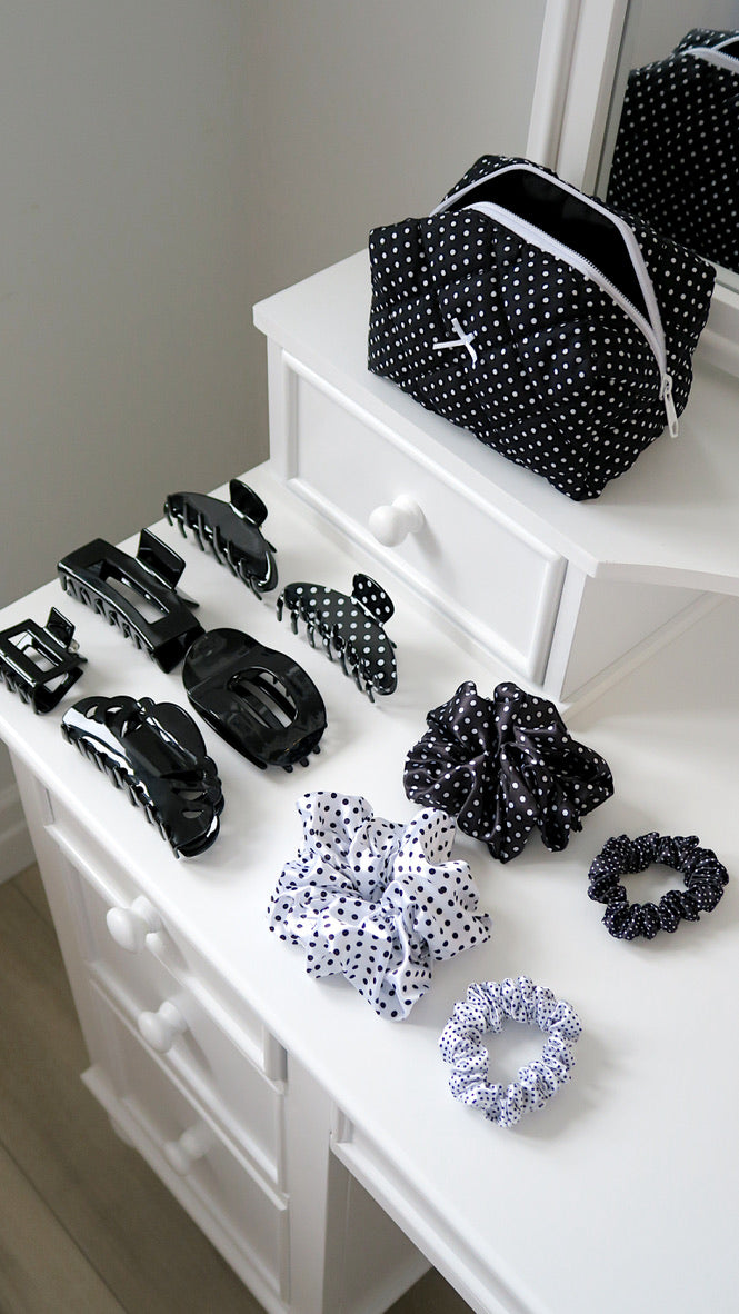 BLACK POLKADOT - Printed Silk Scrunchie