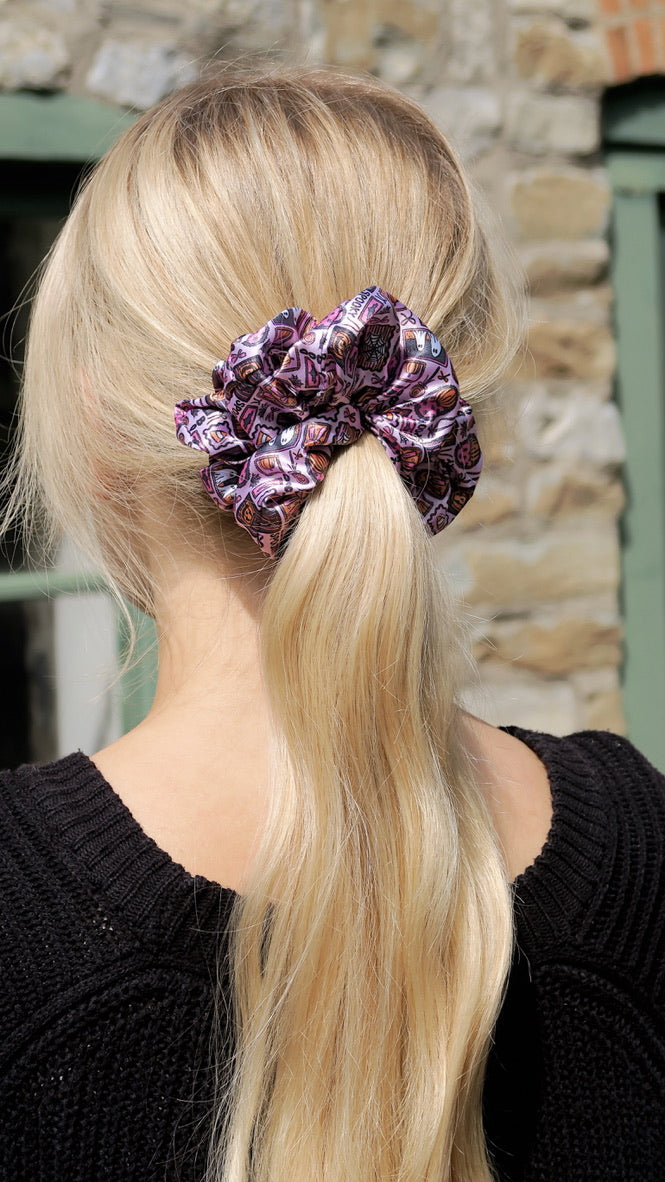 SPOOKY DOODLES - Printed Silk Scrunchie