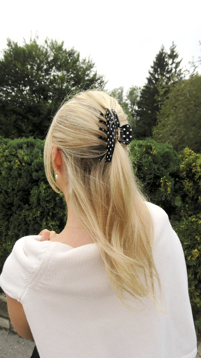 ROUNDED CLAW CLIP - BLACK POLKADOT