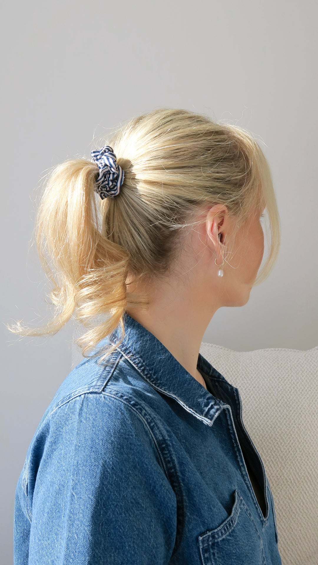 NAVY STRIPED - Silk Skinny Scrunchie