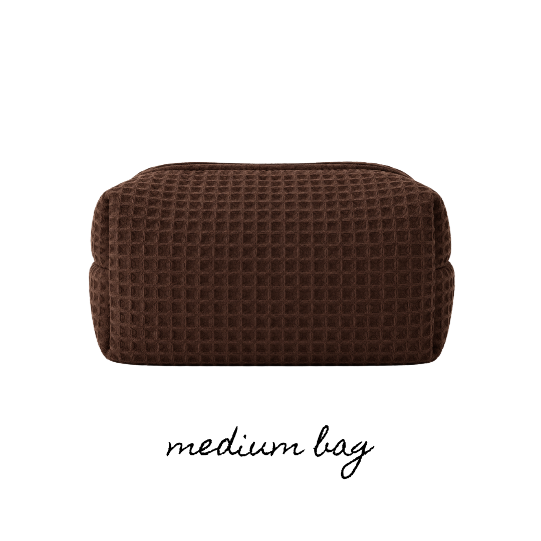 MEDIUM MAKEUP BAG - COCOA WAFFLE
