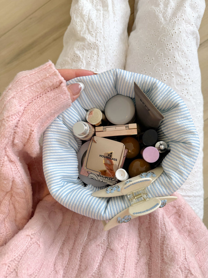 LARGE PUFF BUCKET ORGANIZER - BLUE STRIPES - Beyond Scrunchies