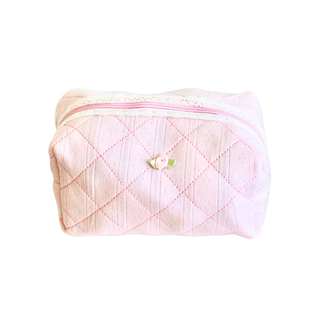 MEDIUM QUILTED MAKEUP BAG - DAINTY PINK - Beyond Scrunchies