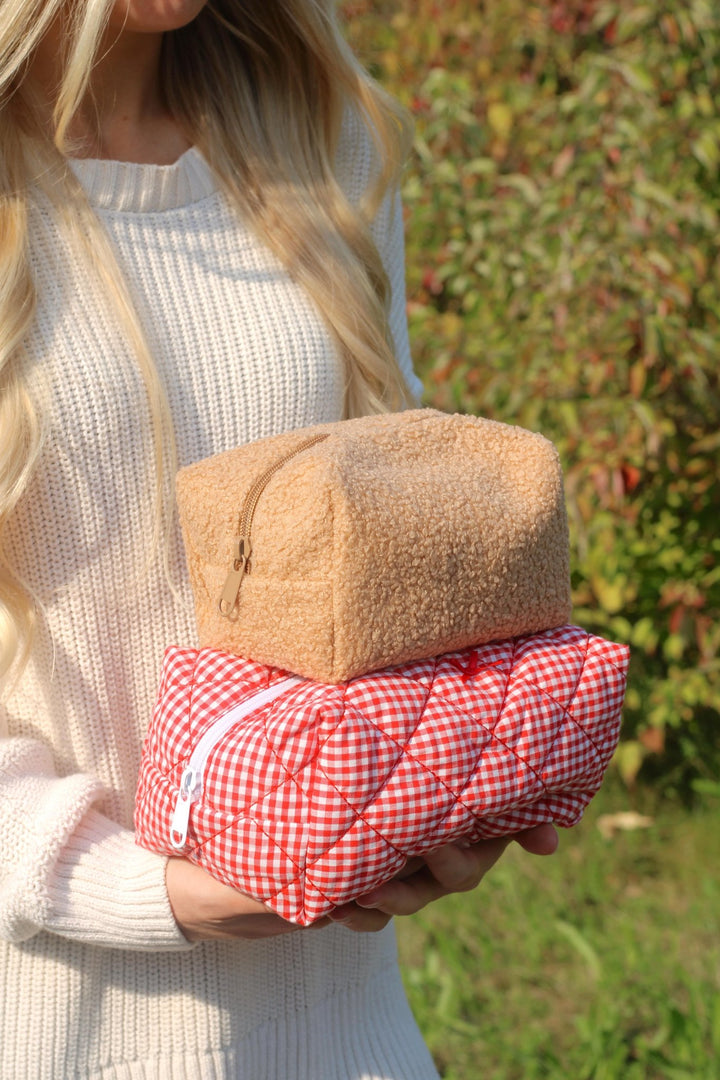 MEDIUM QUILTED MAKEUP BAG - RED GINGHAM - Beyond Scrunchies