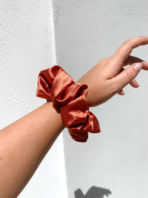 AMBER - Mulberry Silk Scrunchie - Beyond Scrunchies