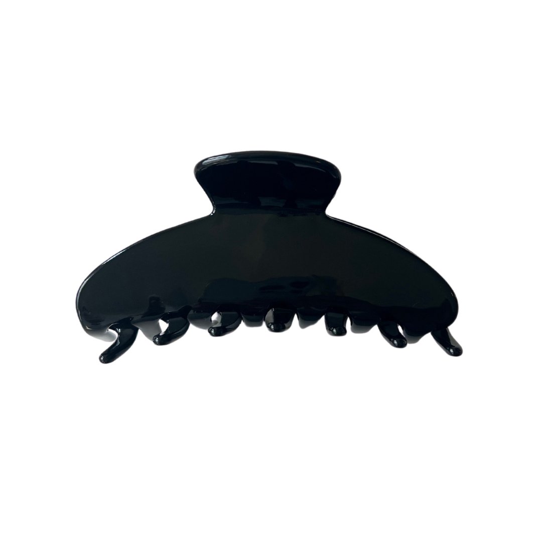 ROUNDED CLAW CLIPS – Beyond Scrunchies