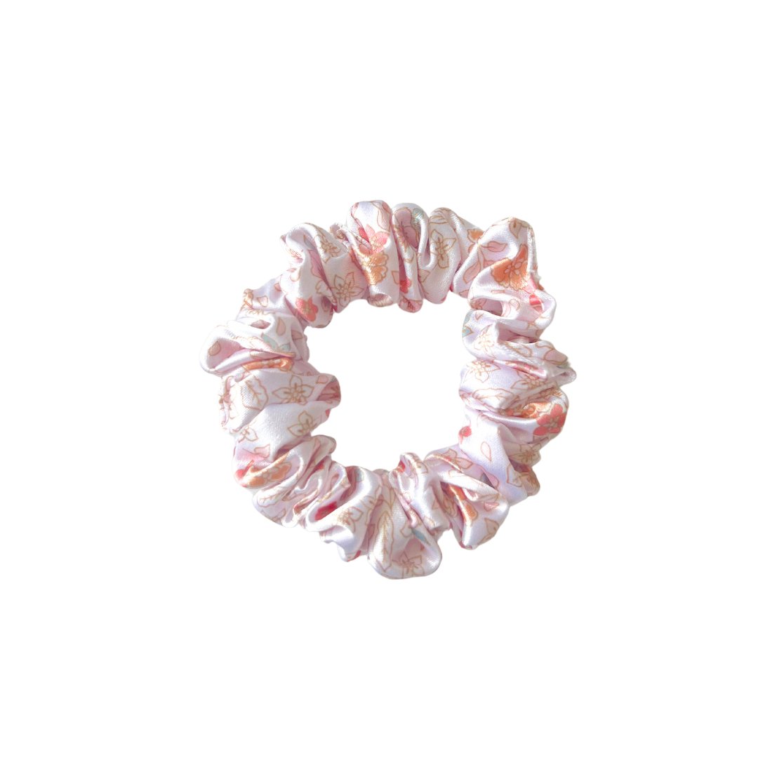 WHITE FLORALS - Silk Skinny Scrunchie - Beyond Scrunchies